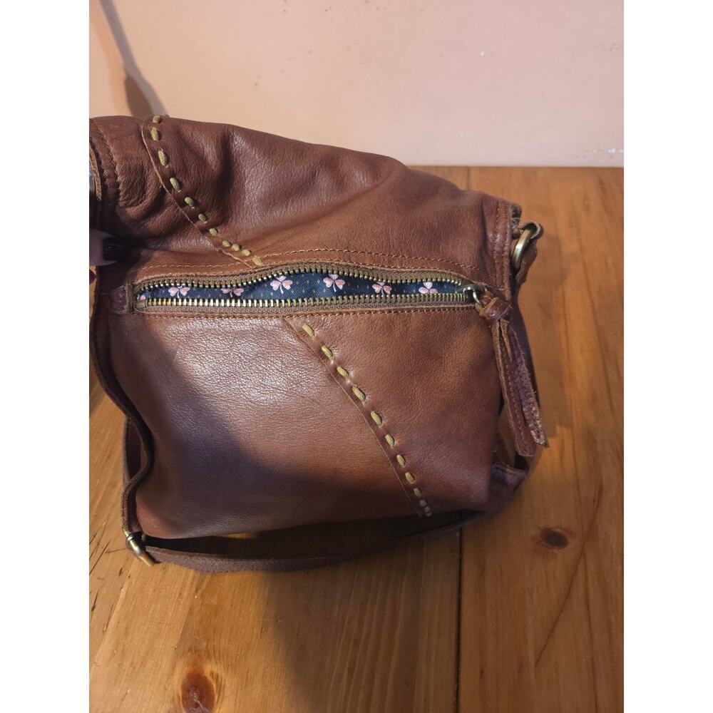 Lucky Brand Boho Hobo Fold Over Crossbody Bag Soft Whiskey Wash Leather - Picture 7 of 11